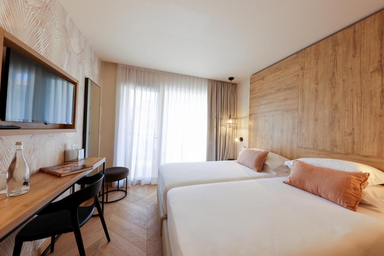 Hotel Onda Calvi  Exterior photo